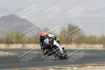 media/Apr-20-2025-CVMA (Sun) [[39090e8767]]/Race 11-500-350 Supersport (Holeshot)/